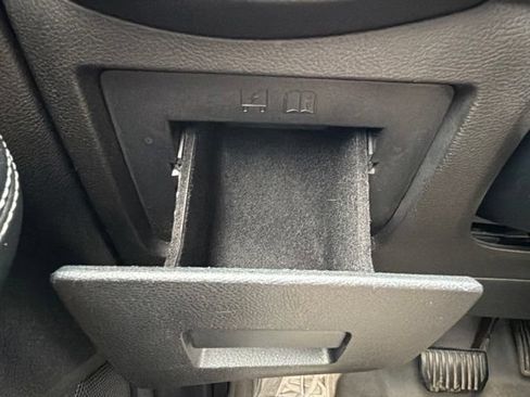 Used 2016 Ford Edge Titanium w/ Equipment Group 301A AWD/4WD image 31
