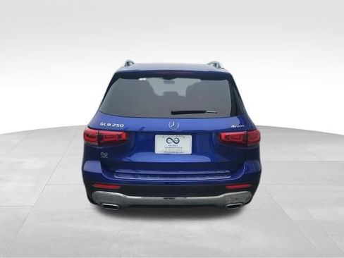 Used 2021 Mercedes-Benz GLB 250 4MATIC image 5