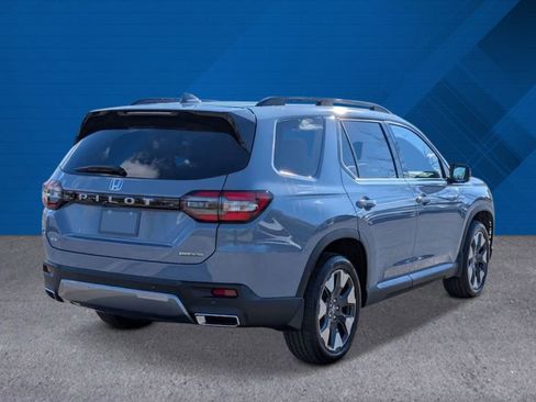 New 2026 Honda Pilot Touring image 4