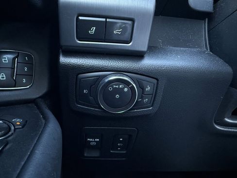 Used 2019 Ford Expedition Max Platinum image 13