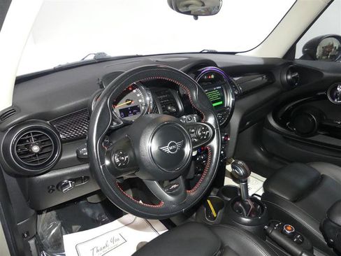 Used 2019 MINI Cooper S w/ Signature Upholstery Package image 21