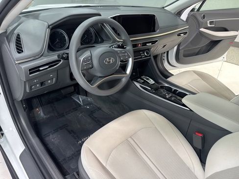 Used 2023 Hyundai Sonata SEL w/ Preferred Accessory Package image 11