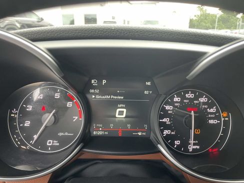 Used 2018 Alfa Romeo Giulia AWD image 21