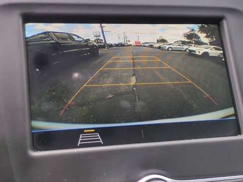 Used 2019 Chevrolet Equinox LT FWD image 14