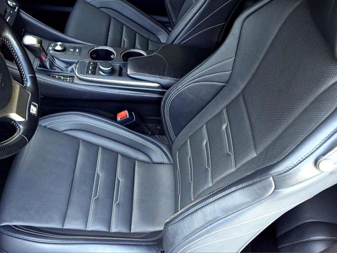 Used 2017 Lexus RC 200t F Sport image 40