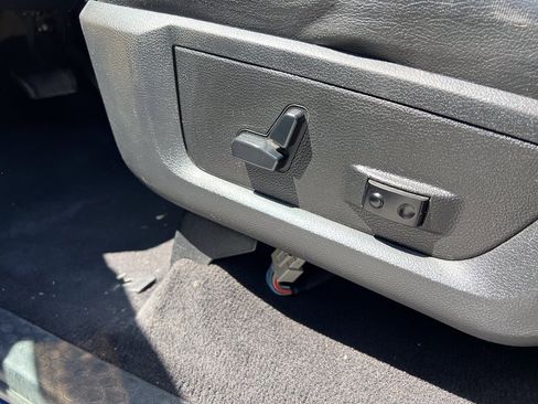 Used 2014 RAM 2500 Big Horn AWD/4WD image 17