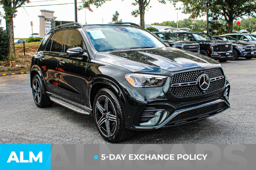Used 2025 Mercedes-Benz GLE 350 4MATIC w/ AMG Line Exterior image 3