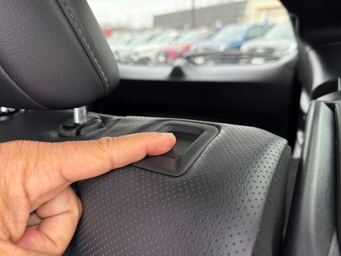 Certified 2023 Subaru Outback Limited XT image 30