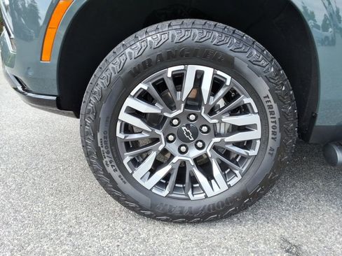 Certified 2026 Chevrolet Tahoe Z71 w/ Z71 Off-Road Package AWD/4WD image 10