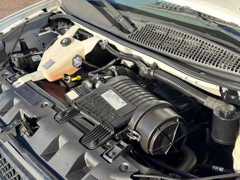 Used 2016 Chevrolet Express 2500 image 28