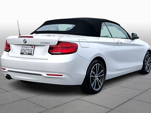 Used 2018 BMW 230i Convertible image 12