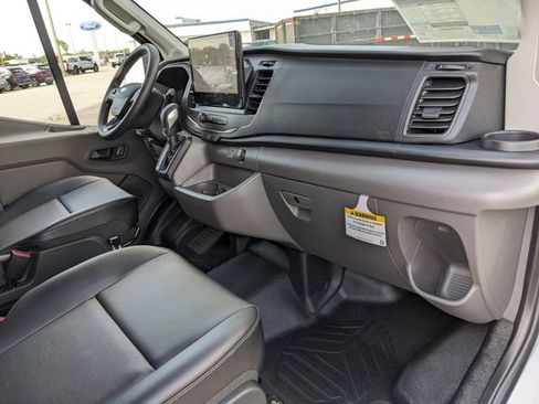 New 2026 Ford Transit 250 148 Medium Roof RWD image 13