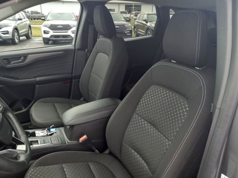 Used 2023 Ford Escape Active image 14