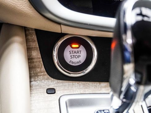 Used 2019 Nissan Murano SV w/ Cargo Package FWD image 24