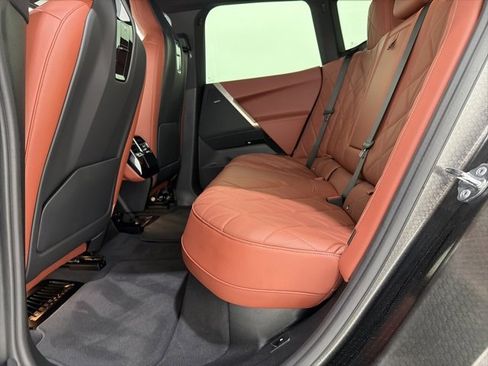 Used 2026 BMW iX xDrive45 image 17