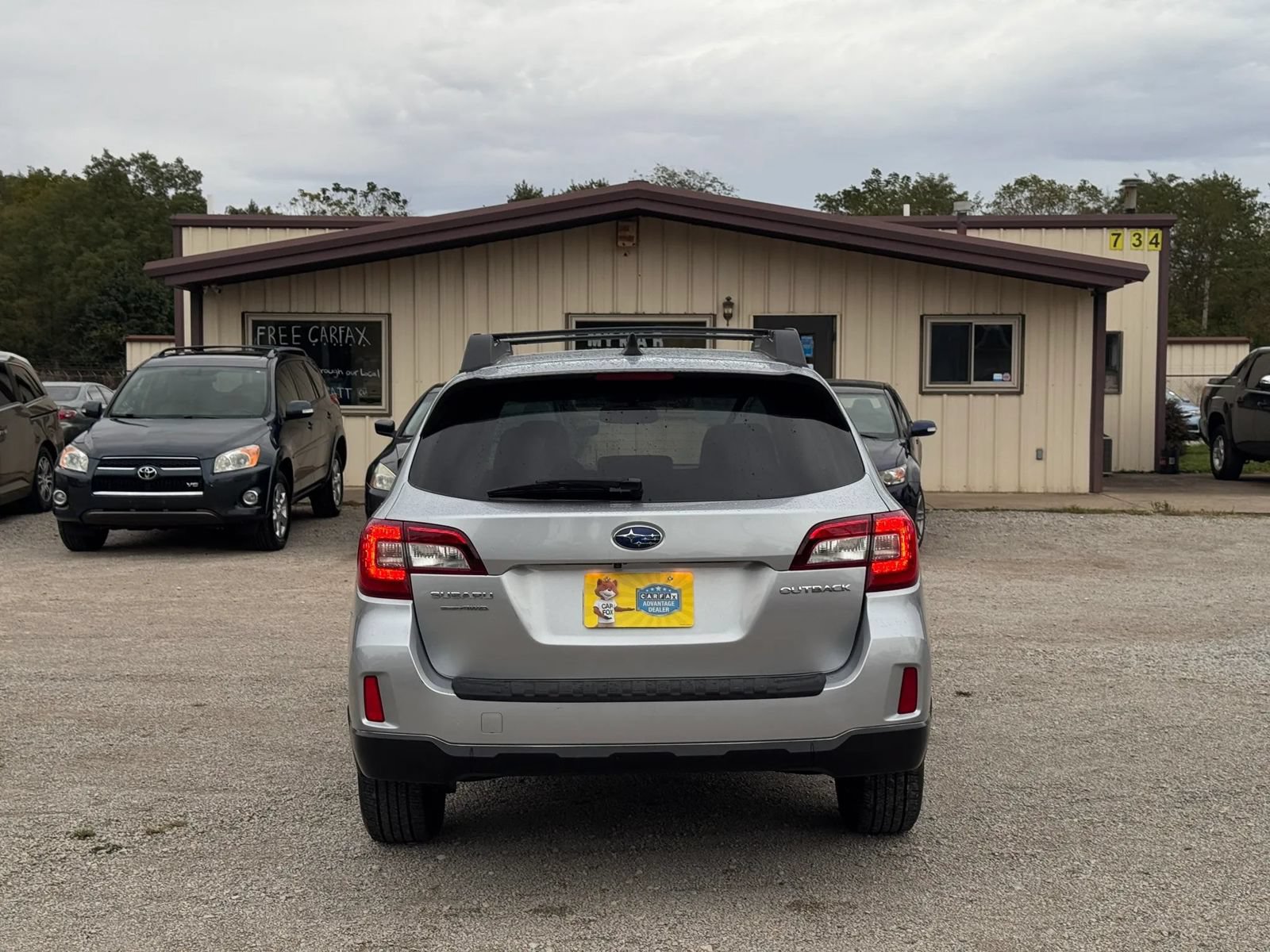 Used 2016 Subaru Outback 2.5i Premium w/ Popular Package #2 AWD/4WD image 12