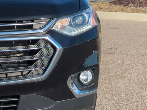 Used 2021 Chevrolet Traverse LT w/ LPO, Floor Liner Package image 10