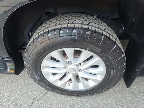 Used 2019 Lexus GX 460 Premium AWD/4WD image 19