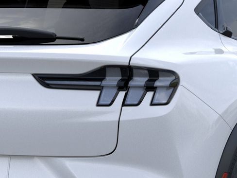 New 2026 Ford Mustang Mach-E Select RWD image 21