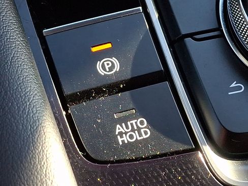 Used 2025 MAZDA MAZDA3 Carbon image 24