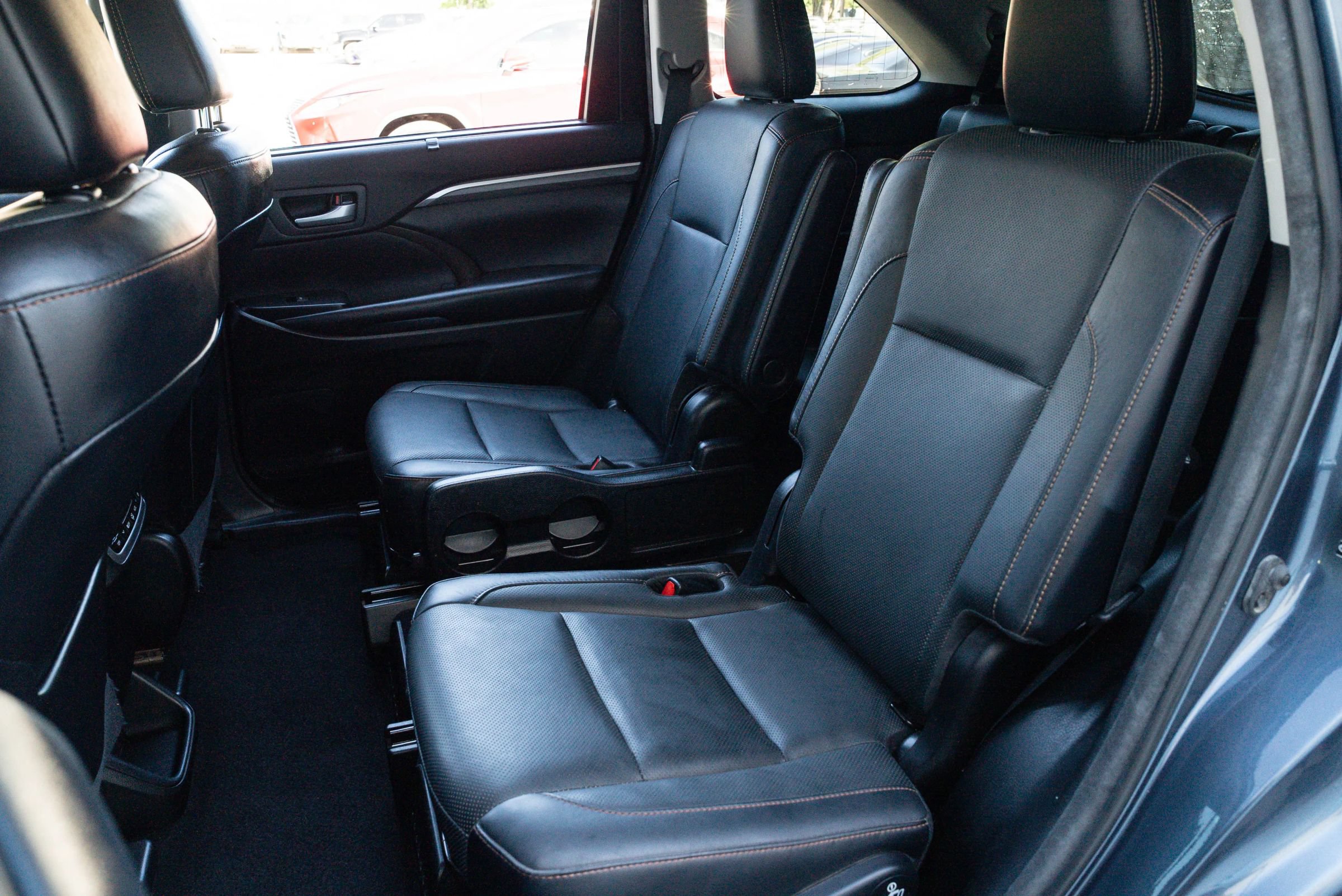 Used 2018 Toyota Highlander Limited Platinum AWD/4WD image 19
