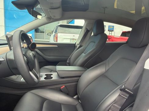 Used 2024 Tesla Model Y Long Range AWD/4WD image 15