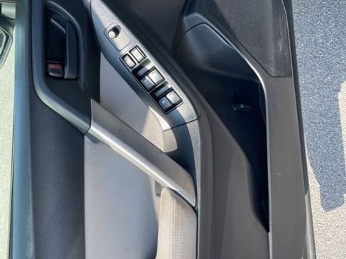 Used 2015 Subaru Forester 2.5i Premium w/ All-Weather Package image 19