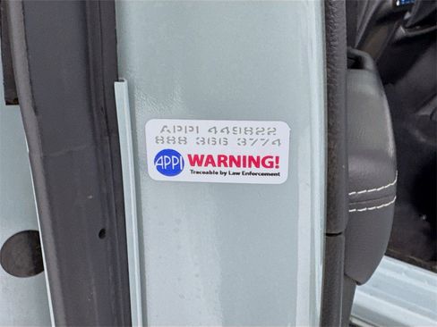 Used 2023 Jeep Wrangler Unlimited Sahara w/ Cold Weather Group image 40