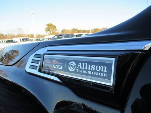 New 2026 GMC Sierra 3500 Pro w/ Convenience Package image 9