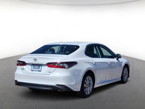 Used 2024 Toyota Camry LE image 3