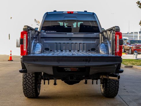 Used 2024 Ford F250 XLT w/ XLT Premium Package image 9