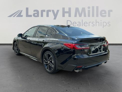 Used 2026 Toyota Camry XSE FWD image 3