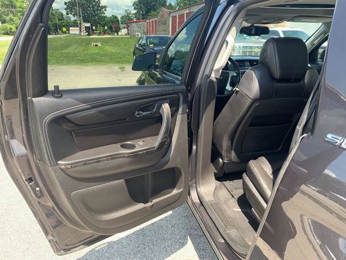 Used 2013 GMC Acadia SLT FWD image 26