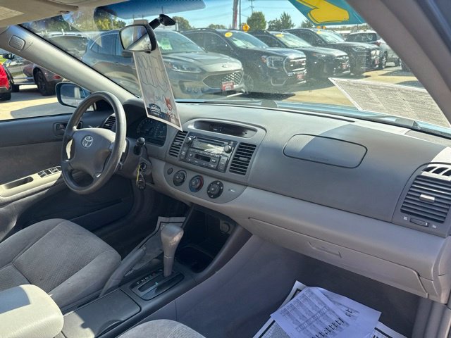 Used 2002 Toyota Camry LE w/ Pkg 7 FWD image 19