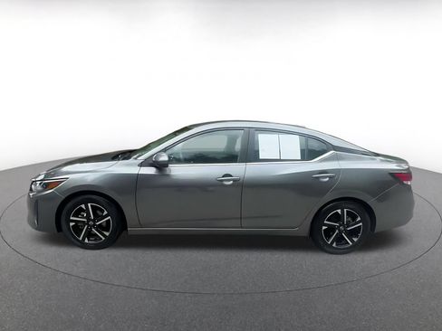 Used 2025 Nissan Sentra SV FWD image 7