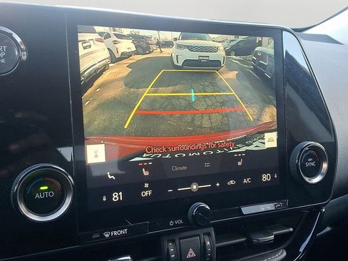 Used 2023 Lexus NX 250 FWD w/ Towing Package (2000 Lbs) image 18