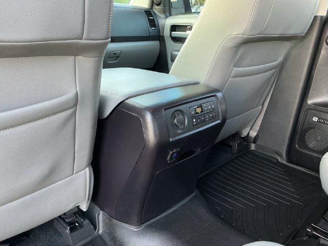 Used 2019 Toyota Sequoia Limited w/ Safety & Convenience Package AWD/4WD image 27