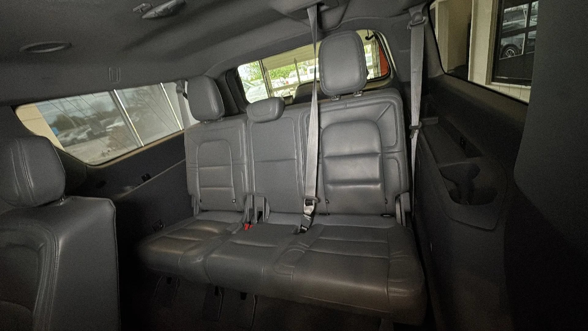 Used 2020 Lincoln Navigator L Reserve w/ Luxury Package AWD/4WD image 31