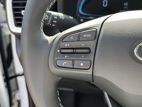 New 2026 Hyundai Venue SEL FWD image 29