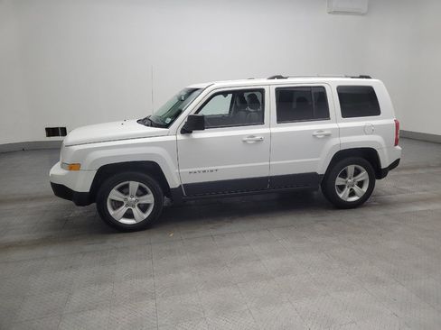 Used 2014 Jeep Patriot Limited image 2