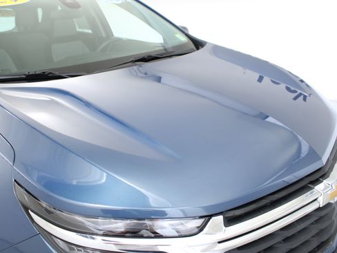 Used 2024 Chevrolet Equinox LS w/ LPO, Floor Liner Package image 12