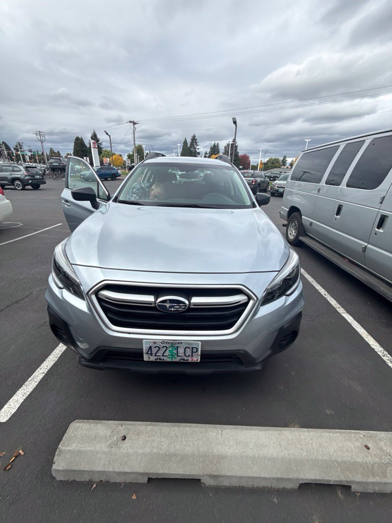Used 2019 Subaru Outback 2.5i AWD/4WD image 8