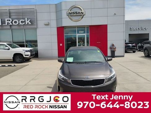Used 2017 Kia Forte LX FWD image 1