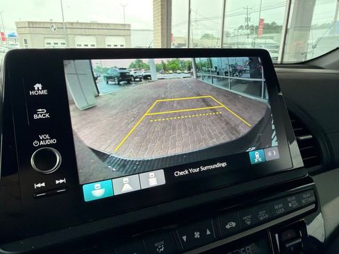 Used 2025 Honda Odyssey Sport-L image 29