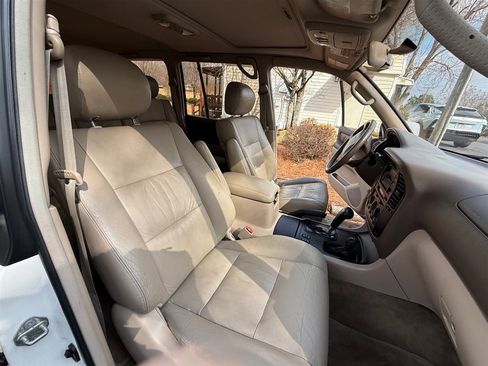 Used 1998 Toyota Land Cruiser image 17