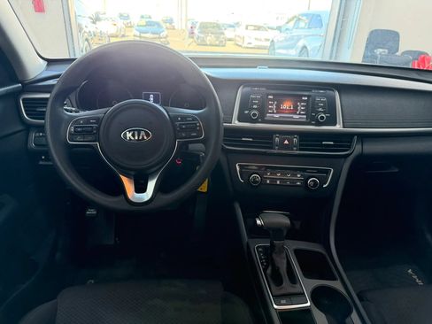 Used 2017 Kia Optima LX FWD image 19