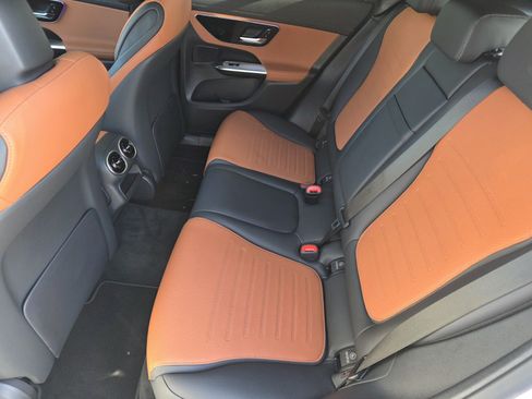 Used 2026 Mercedes-Benz GLC 300 image 14