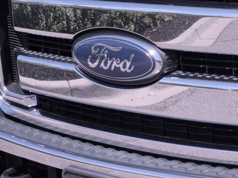 Used 2015 Ford F250 XLT RWD image 12