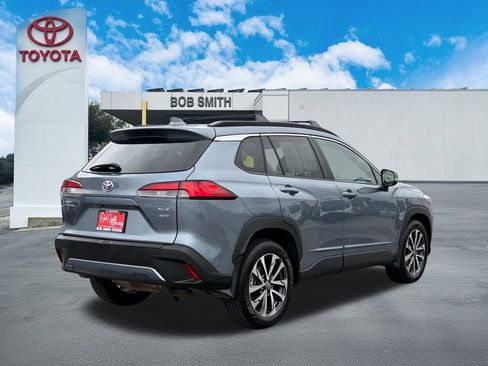 Certified 2023 Toyota Corolla Cross XLE image 5