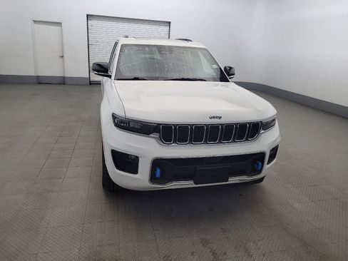 Used 2022 Jeep Grand Cherokee Overland AWD/4WD image 14
